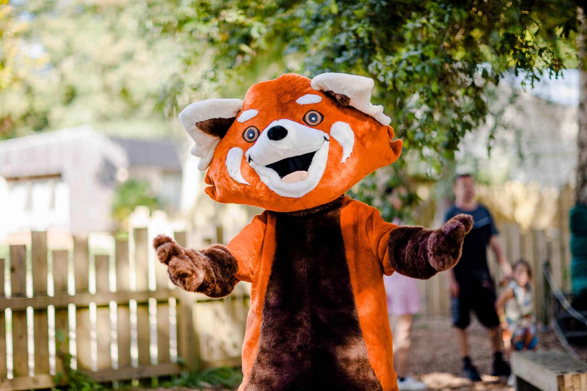 photo-mascotte-experia-park-benodet-parc-accrobranche-quimper-fouesnant plan-activites-parc-accrobranche-experia-park-benodet