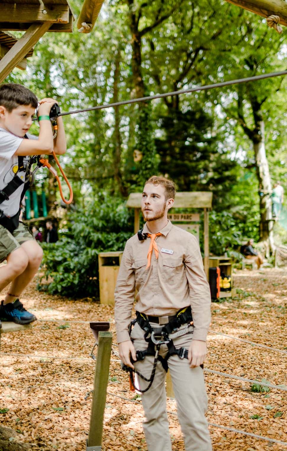 experia-park-recrutement-accueil-accrobranche-emplois-saisonniers-etudiants-bretagne-5